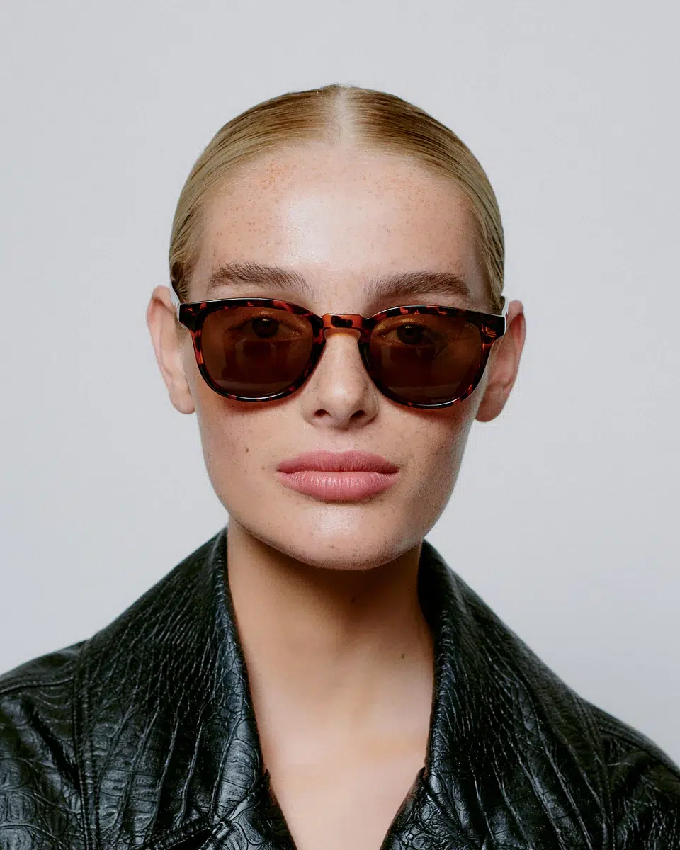 A.KJAERBEDE Bate sunglasses - Demi Tortoise - Image 8