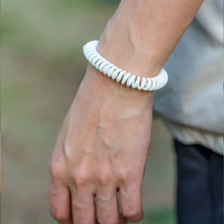 Luna Naturals - Mosquito Repellent Bracelet - 12 Pack - Deet Free - Image 4