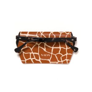 NAOA Apple-Leather Slim Glasses Case - Giraffe