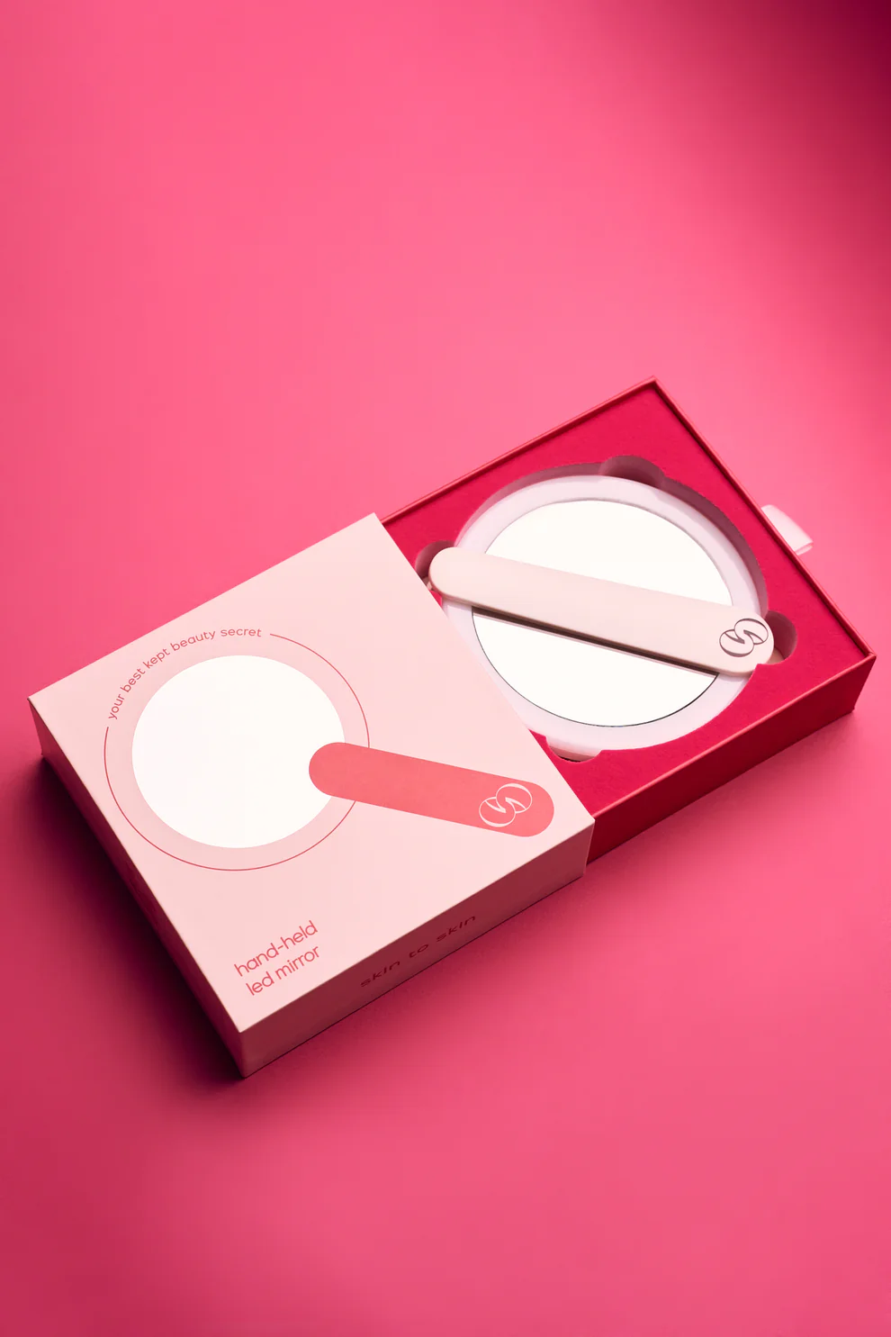 6FIFTYTWO Pink LED Hand Held Mirror - Image 4