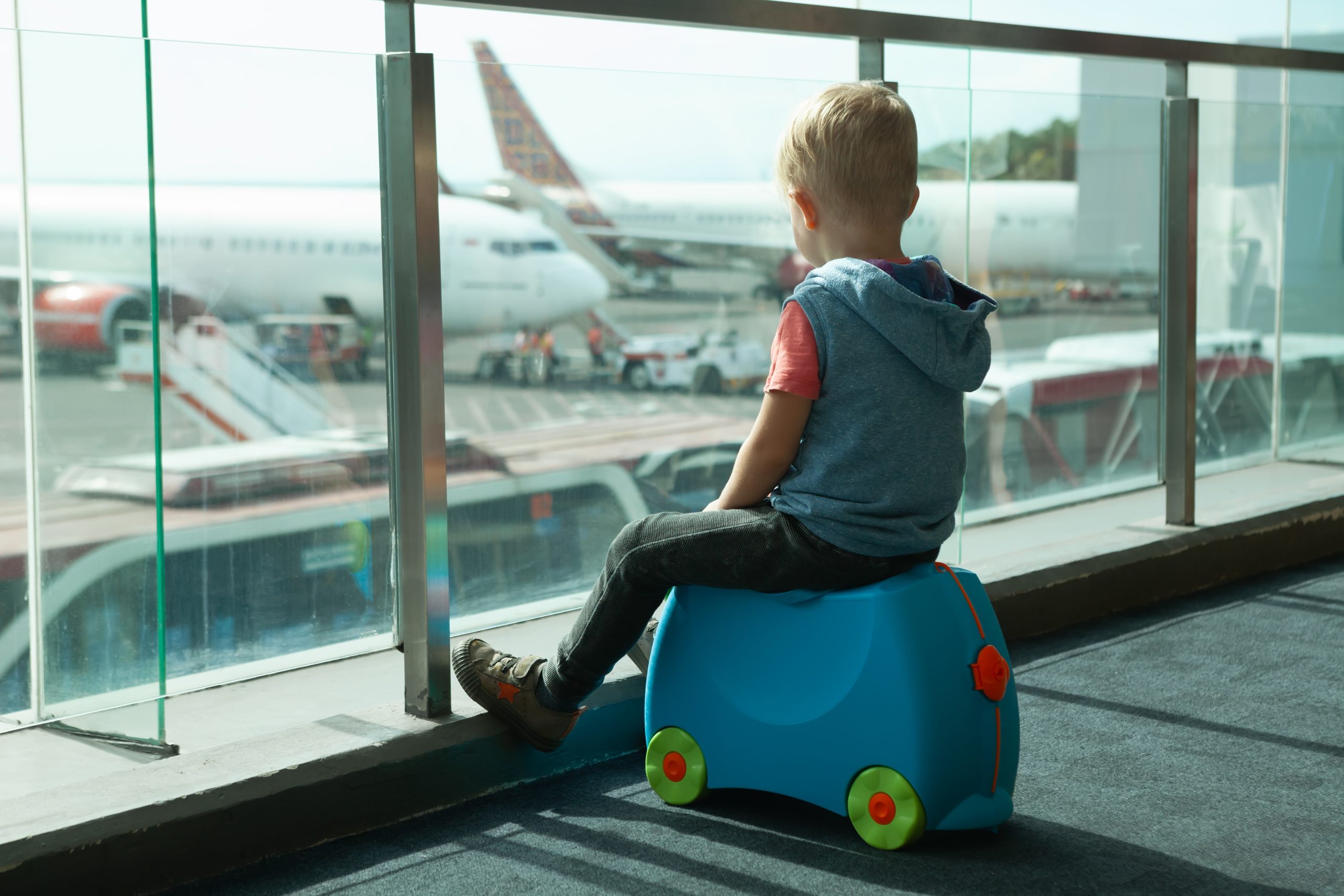 Family travelling with young children — tips for stress-free holidays with babies and toddlers